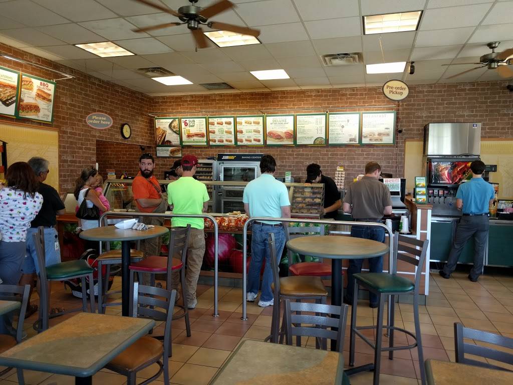 Subway | meal takeaway | 12155 Lioness Way Unit 101, Parker, CO 80134, USA | 3037922220 OR +1 303-792-2220