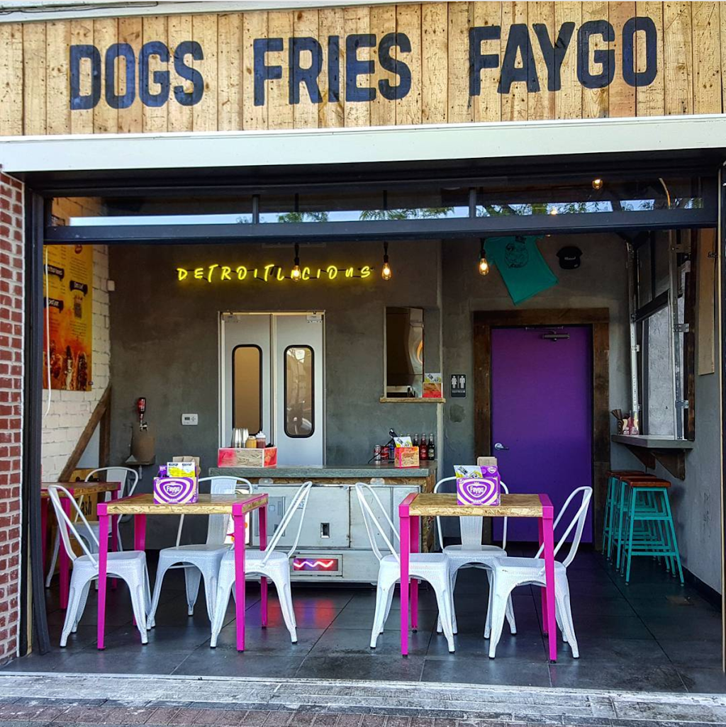 Detroit Dog Co. | restaurant | 200 W 5th St, Royal Oak, MI 48067, USA | 2482916587 OR +1 248-291-6587