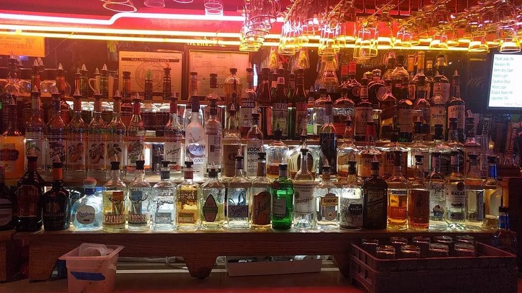 Mock Crest Tavern | restaurant | 3435 N Lombard St, Portland, OR 97217, USA | 5032835014 OR +1 503-283-5014