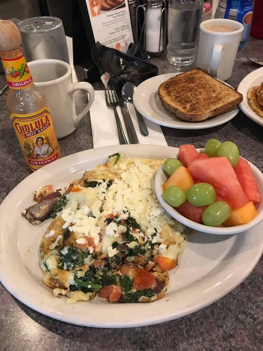 Dunton House Restaurant | restaurant | 11 W Davis St, Arlington Heights, IL 60005, USA | 8473945885 OR +1 847-394-5885