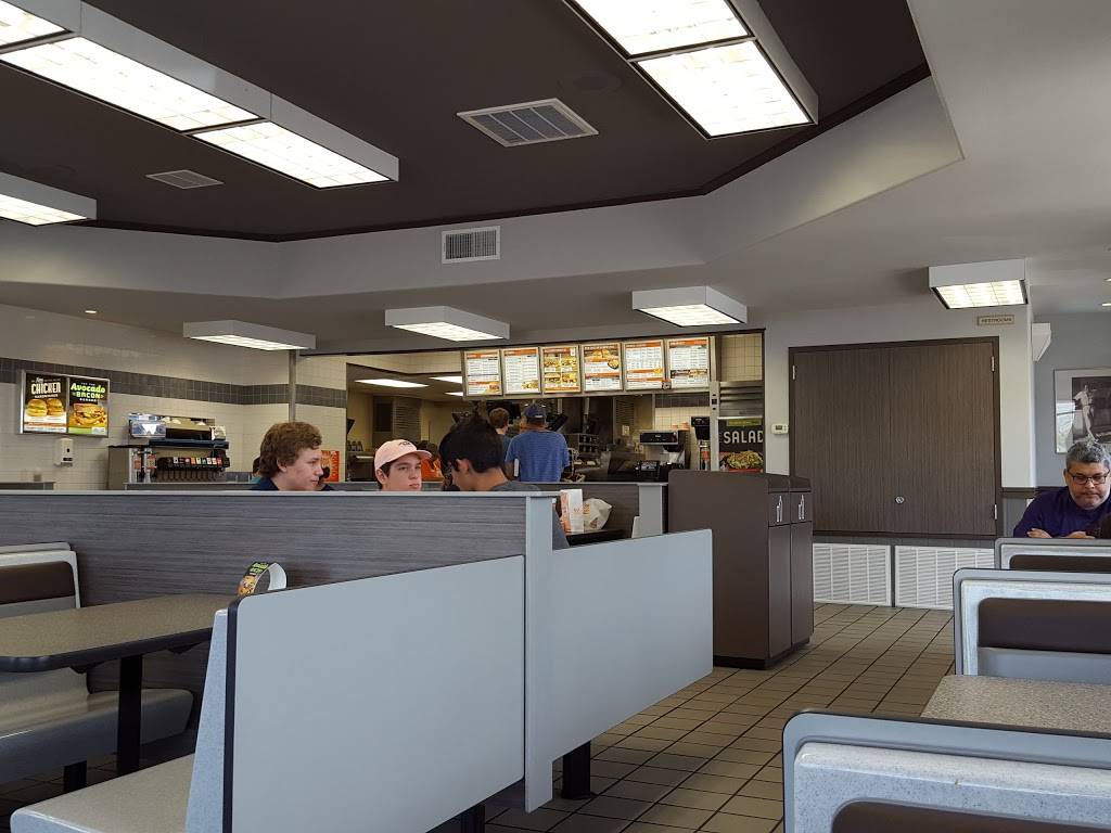 Whataburger | restaurant | 5900 San Pedro Ave, San Antonio, TX 78212, USA | 2107365769 OR +1 210-736-5769