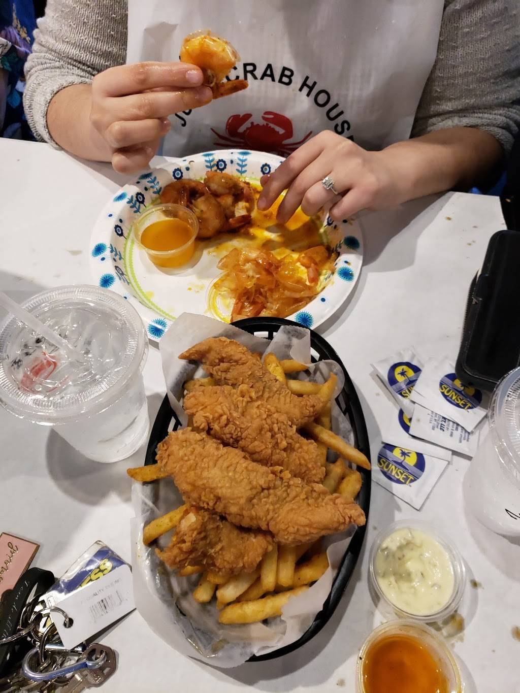 Cary Crab House | restaurant | 220 Crossroads Blvd #2460, Cary, NC 27518, USA | 9192339828 OR +1 919-233-9828