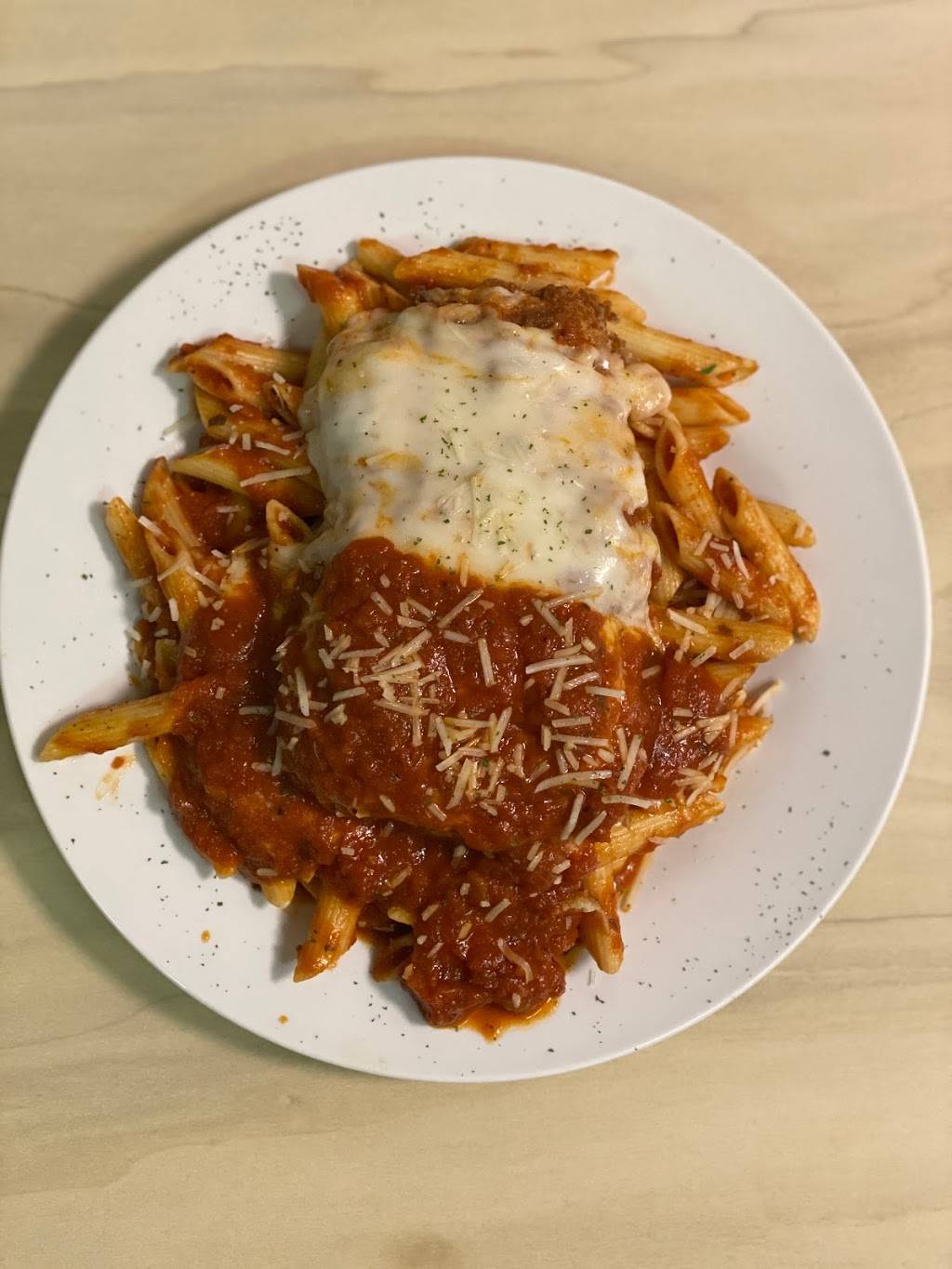 MUNCHIES INC | restaurant | 4263 N Main St, Fall River, MA 02720, USA | 5085673773 OR +1 508-567-3773