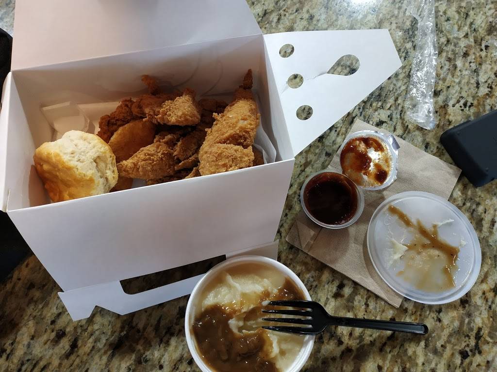 Countryside Market and Restaurants | meal takeaway | 1631 Comanche Dr, Bakersfield, CA 93307, USA | 6613640315 OR +1 661-364-0315