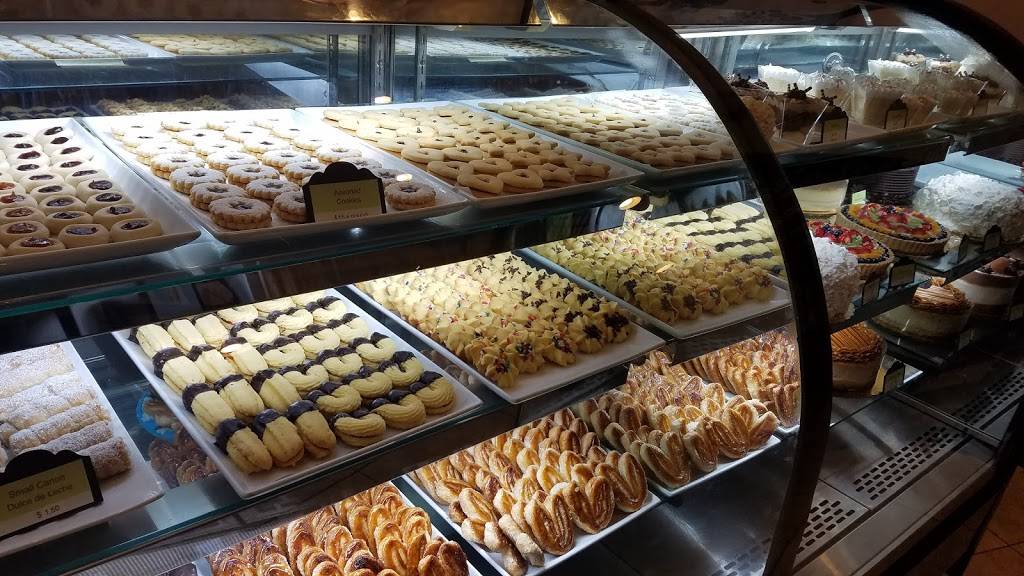 Crocante Cafe & Gourmet Bakery | bakery | 2708 N University Dr, Coral Springs, FL 33065, USA | 9543414416 OR +1 954-341-4416