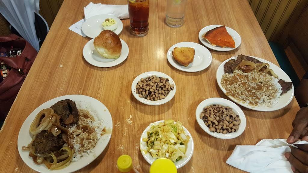 S & S Cafeteria | restaurant | 3724 Bloomfield Village Dr, Macon, GA 31206, USA | 4787885913 OR +1 478-788-5913