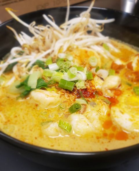 Nom Nom Thai | restaurant | 3303 N Academy Blvd, Colorado Springs, CO 80917, USA | 7195737004 OR +1 719-573-7004