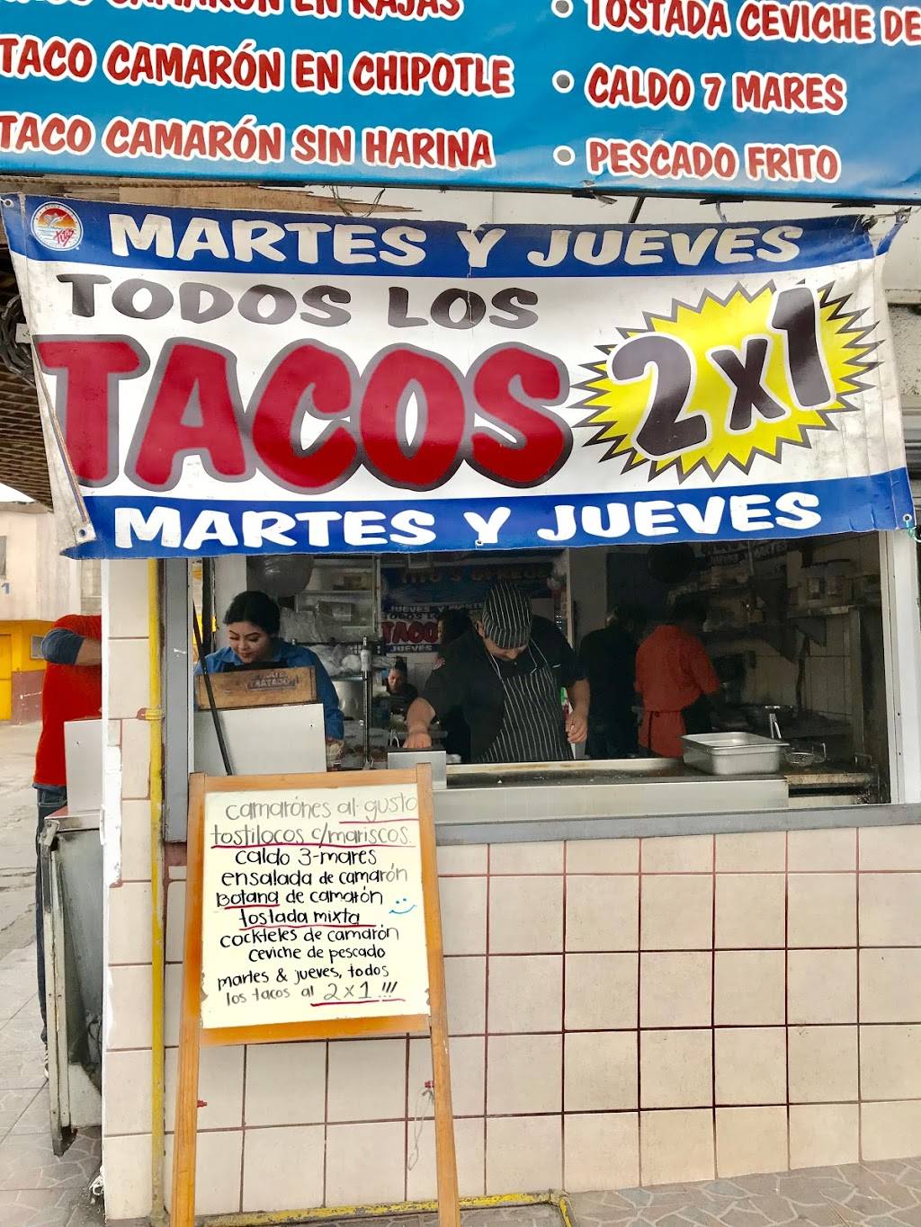 Mariscos Titos | restaurant | Calle Primera 7931, Zona Centro, 22000 Tijuana, B.C., Mexico | 016646384591 OR +52 664 638 4591