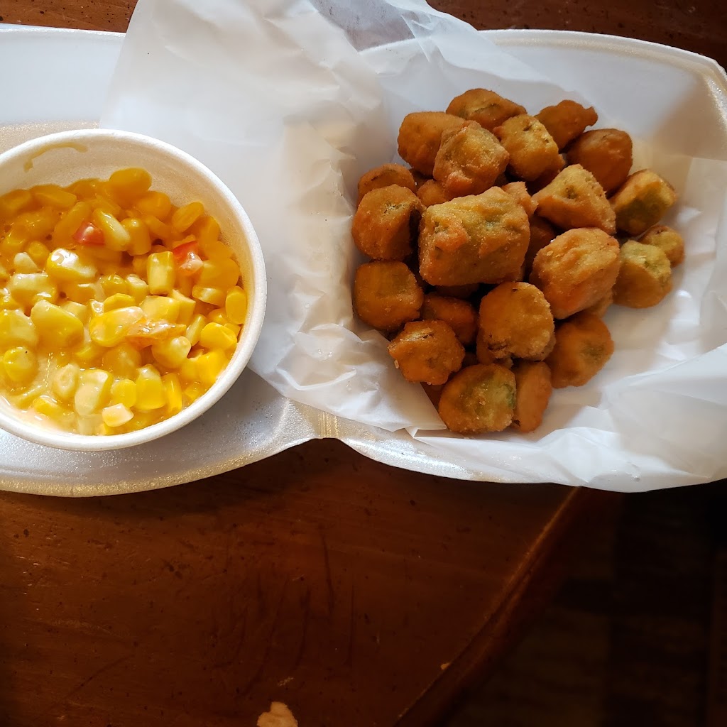 Hot Cluckers | restaurant | 1450 E Sunshine St, Springfield, MO 65804, USA | 4178825825 OR +1 417-882-5825