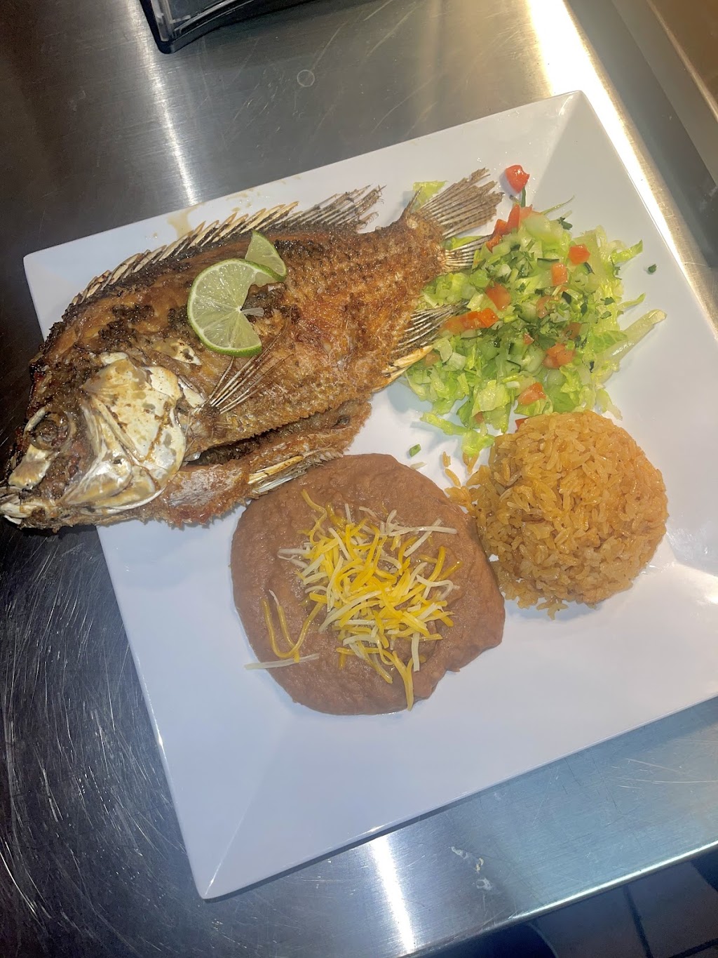 LOCKED IN | restaurant | 3045 W Bullard Ave, Fresno, CA 93711, USA | 5593697684 OR +1 559-369-7684