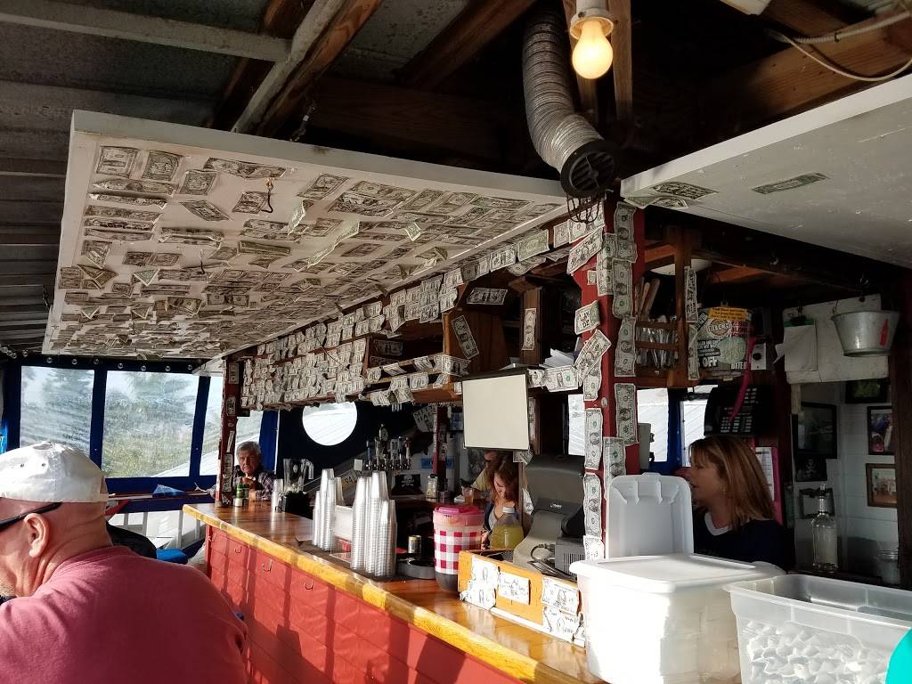 Billy’s Stone Crab | restaurant | 1 Collany Rd, Tierra Verde, FL 33715, USA | 7278662115 OR +1 727-866-2115