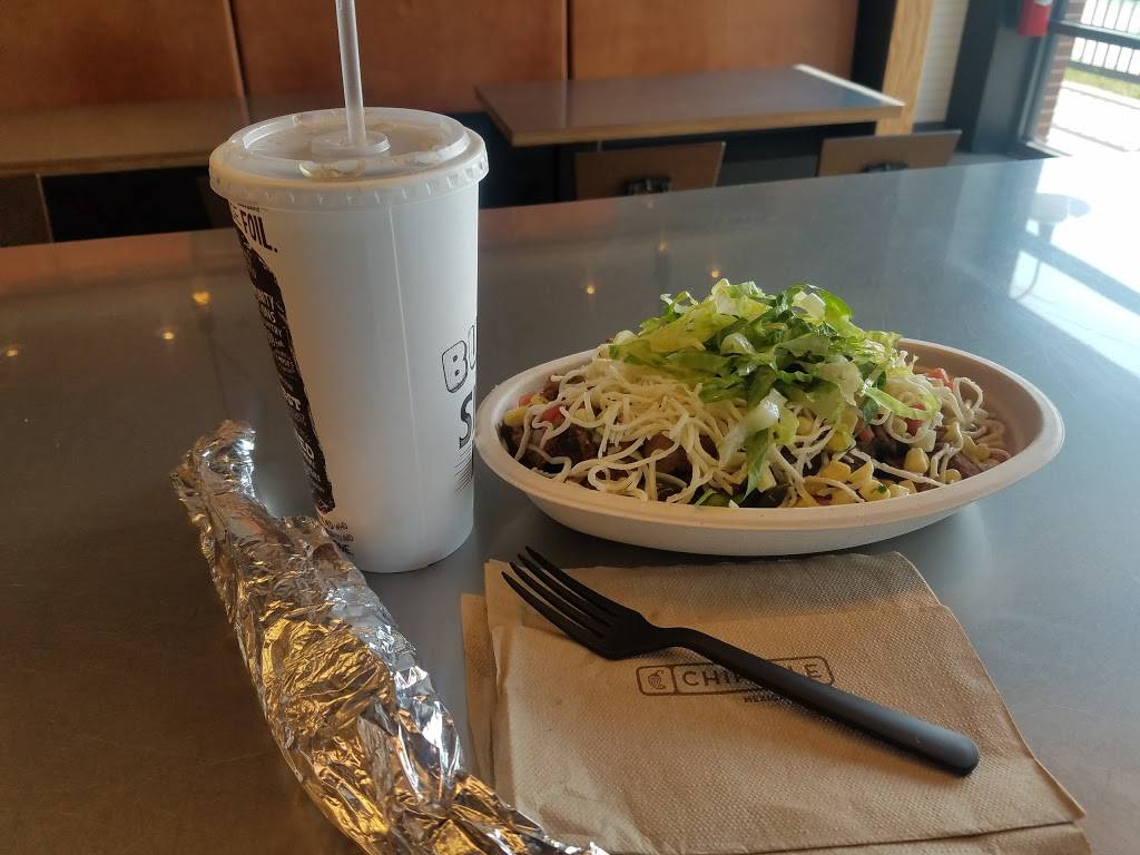 Chipotle Mexican Grill | restaurant | 10303 Bristow Center Dr, Bristow, VA 20136, USA | 7032574076 OR +1 703-257-4076