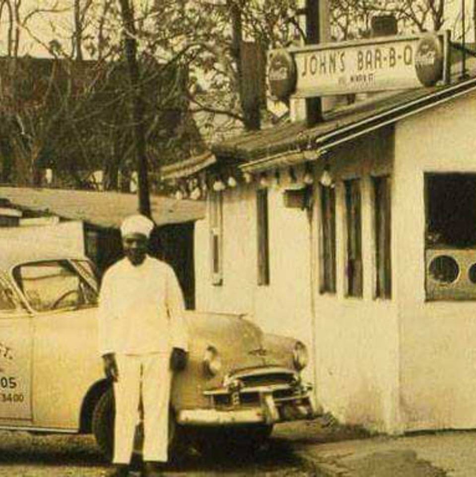 Grandpa Johns Rib Shack | restaurant | 2328 W Willow Knolls Dr, Peoria, IL 61614, USA | 3096899970 OR +1 309-689-9970