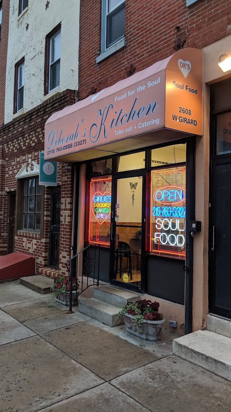 Deborahs Kitchen | restaurant | 2608 W Girard Ave, Philadelphia, PA 19130, USA | 2157633327 OR +1 215-763-3327
