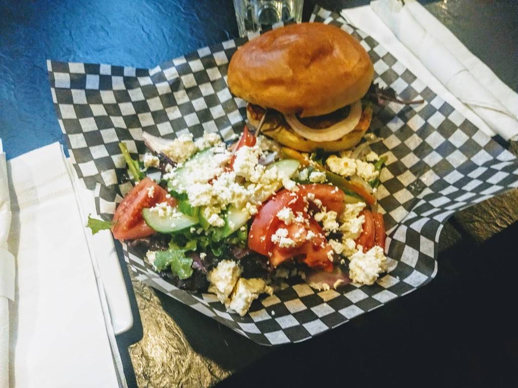 The Pub On King | restaurant | 77 King St N, Waterloo, ON N2J 2X3, Canada | 5192085544 OR +1 519-208-5544