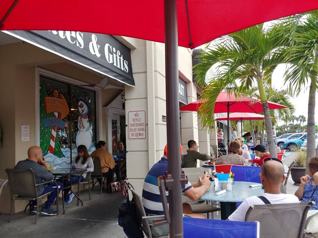 Maggie Maes on the Bluffs | restaurant | 2961 W Bay Dr, Belleair Bluffs, FL 33770, USA | 7277244243 OR +1 727-724-4243