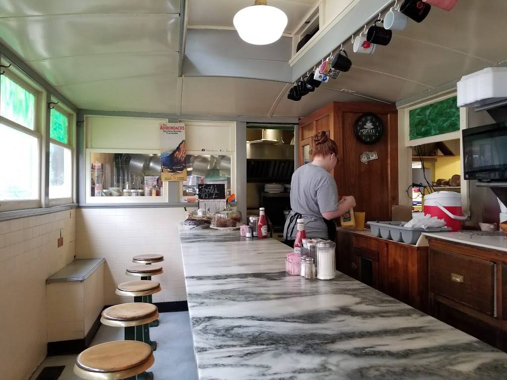 Footes Port Henry Diner | restaurant | 1204, 5 St Patricks Pl, Port Henry, NY 12974, USA | 5185467600 OR +1 518-546-7600