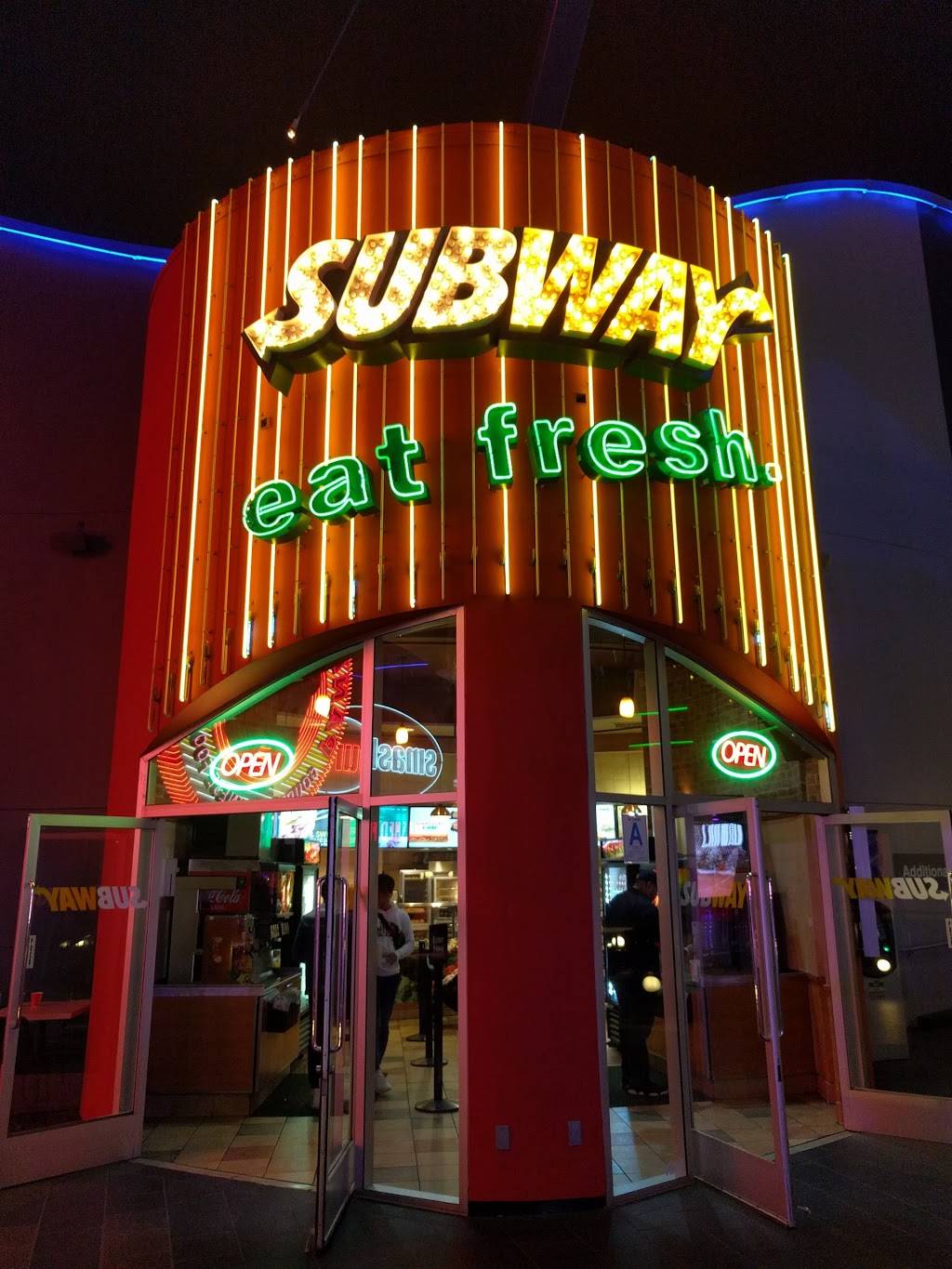 Subway Restaurants | restaurant | 1000 Universal Center Dr, V 201, Universal City Walk, Universal City, CA 91608, USA | 8185091175 OR +1 818-509-1175
