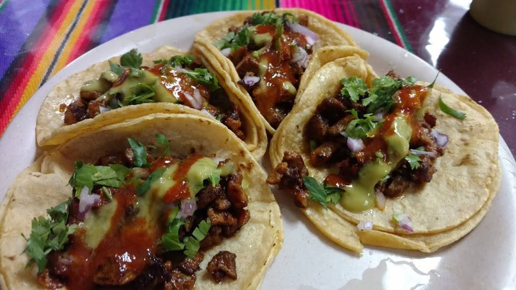 El Mundo De Mariscos | restaurant | 2936 Oceanside Blvd, Oceanside, CA 92054, USA | 7602317355 OR +1 760-231-7355