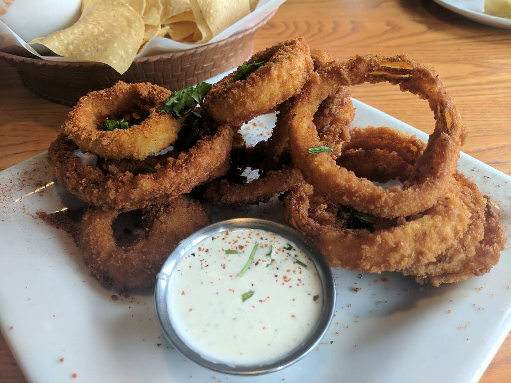 Chilis Grill & Bar | meal takeaway | 3940 Baldwin Rd, Auburn Hills, MI 48326, USA | 2483350658 OR +1 248-335-0658