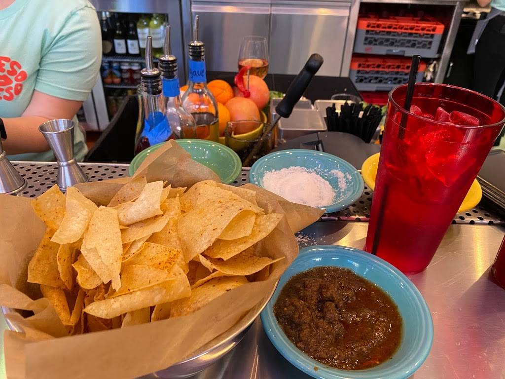 Queso Beso | restaurant | 1525 Main St, Dallas, TX 75201, USA | 2149227510 OR +1 214-922-7510