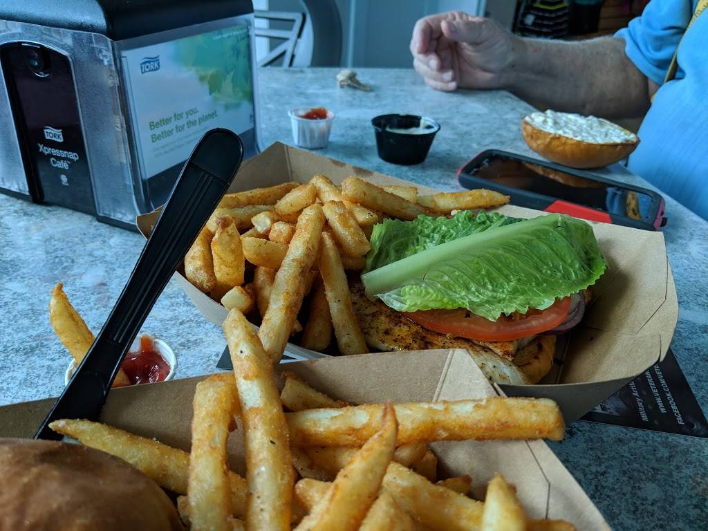 Fishlips Pavilion at Jetty Park | restaurant | 397 Jetty Park Rd, Port Canaveral, FL 32920, USA | 3213235001 OR +1 321-323-5001