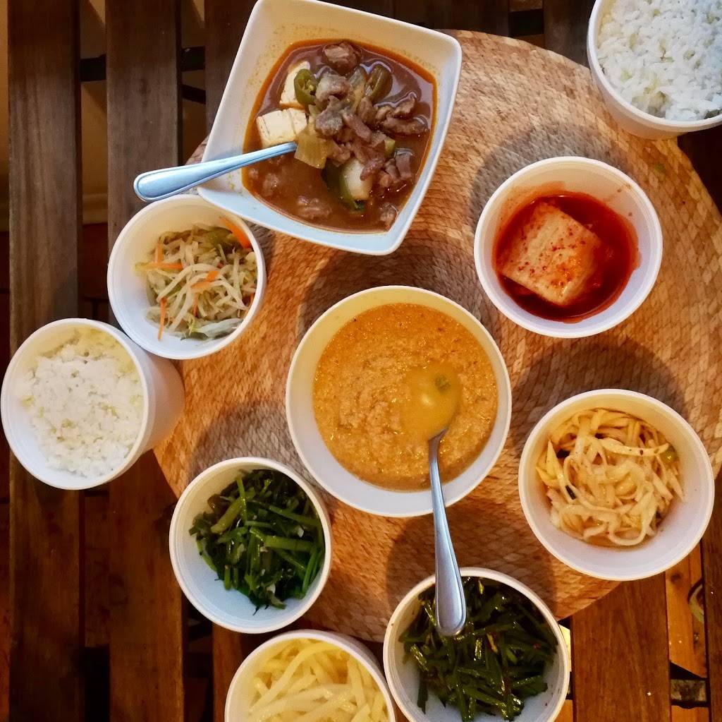 MeeNaRi Restaurant | restaurant | 3311 W Bryn Mawr Ave, Chicago, IL 60659, USA | 7732673590 OR +1 773-267-3590