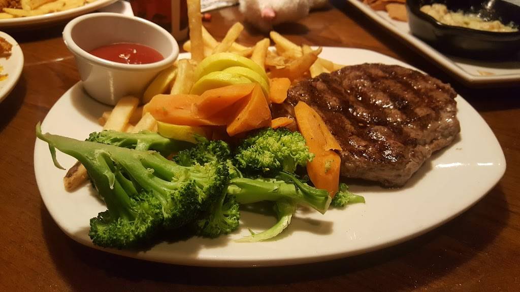 Outback Steakhouse | restaurant | 194 NJ-17 N, Rochelle Park, NJ 07662, USA | 2018438445 OR +1 201-843-8445