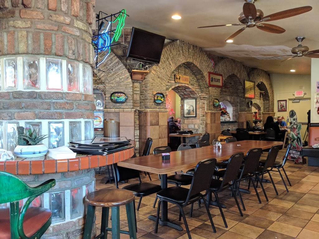 Ramonas Restaurant | restaurant | 249 W 6th St, Beaumont, CA 92223, USA | 9518452509 OR +1 951-845-2509