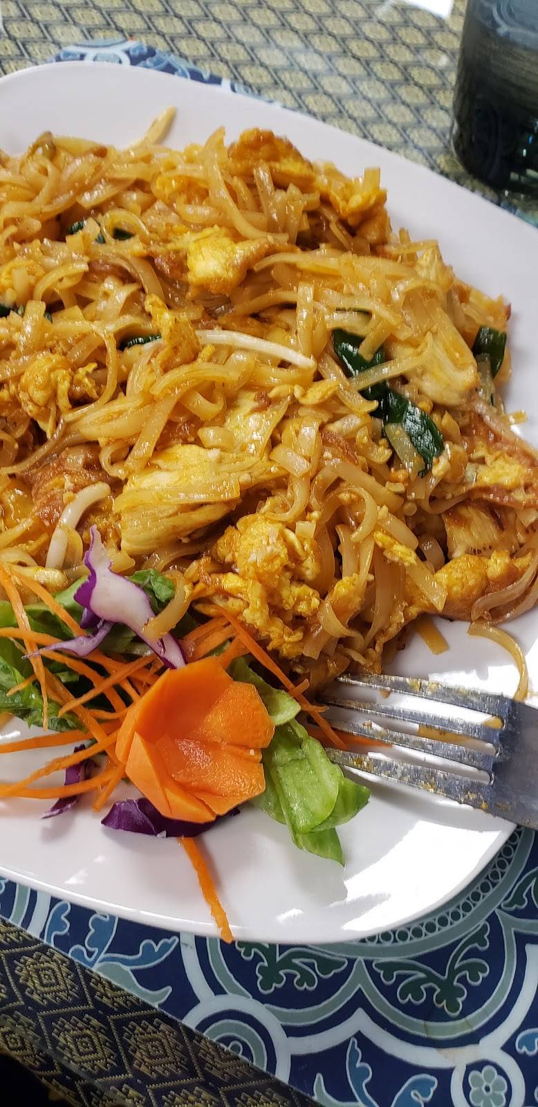 Paul Thai Restaurant | restaurant | 3912 Plainfield Ave NE, Grand Rapids, MI 49525, USA | 6168055159 OR +1 616-805-5159