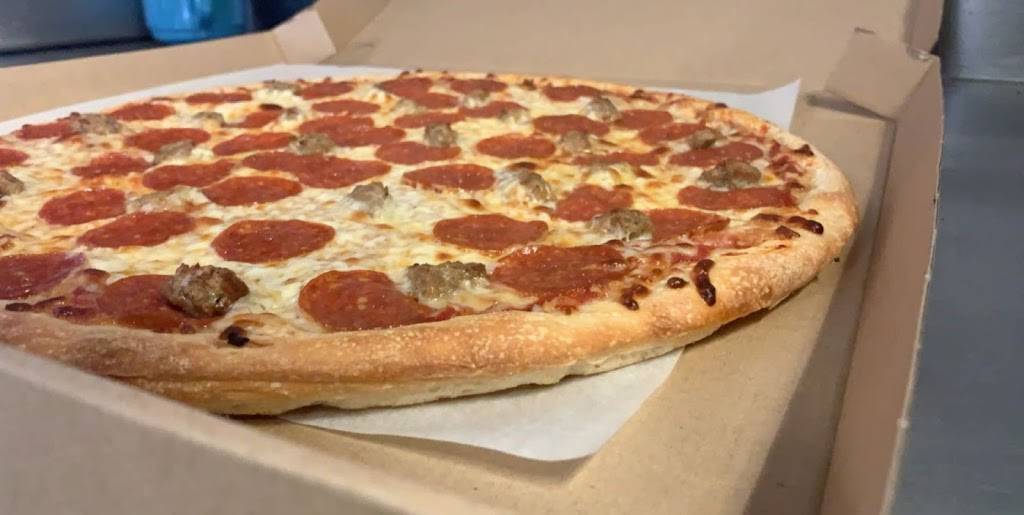 Benito’s pizza | meal delivery | 4410 Lake Ave, Rochester, NY 14612, USA | 5856639242 OR +1 585-663-9242