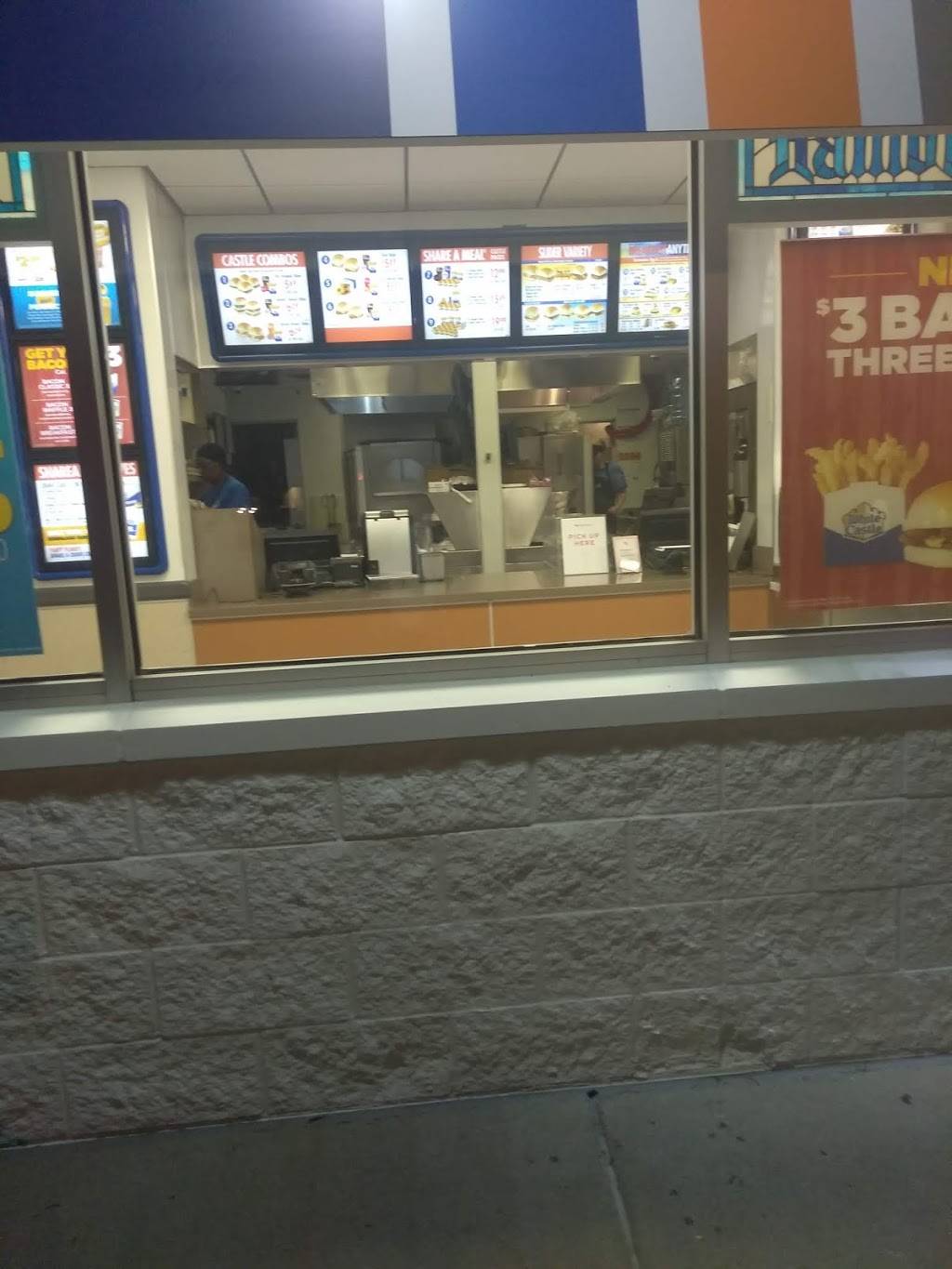 White Castle | restaurant | 7741 Zane Ave N, Brooklyn Park, MN 55443, USA | 7635604240 OR +1 763-560-4240