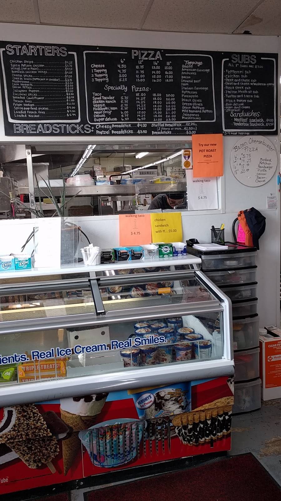 Teafords Pizza & Subs | meal takeaway | 101 Pine St, Greenville, OH 45331, USA | 9375479383 OR +1 937-547-9383