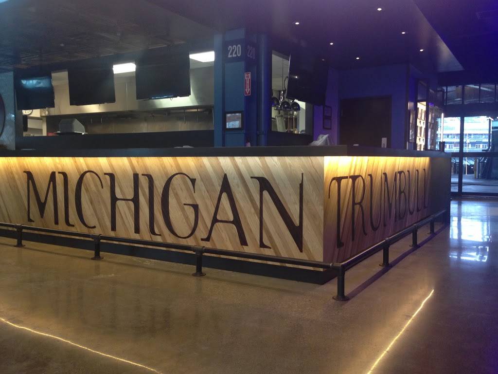 The Corner Tap Room | restaurant | 2100 Woodward Ave, Witherell St, Detroit, MI 48201, USA | 3134712888 OR +1 313-471-2888