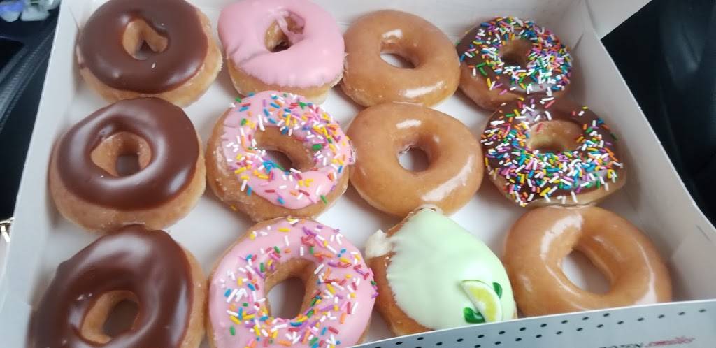 Krispy Kreme | bakery | 110 S Mannheim Rd, Hillside, IL 60162, USA | 7084015292 OR +1 708-401-5292