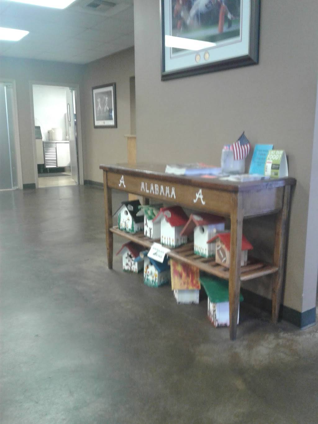 The Front Porch | restaurant | 4421 US-43, Northport, AL 35473, USA | 2053393047 OR +1 205-339-3047