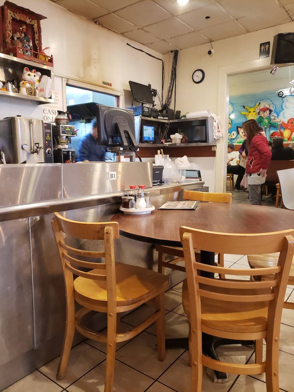 Skylines Cafe | restaurant | 87 Skyline Plaza, Daly City, CA 94015, USA | 6509911117 OR +1 650-991-1117