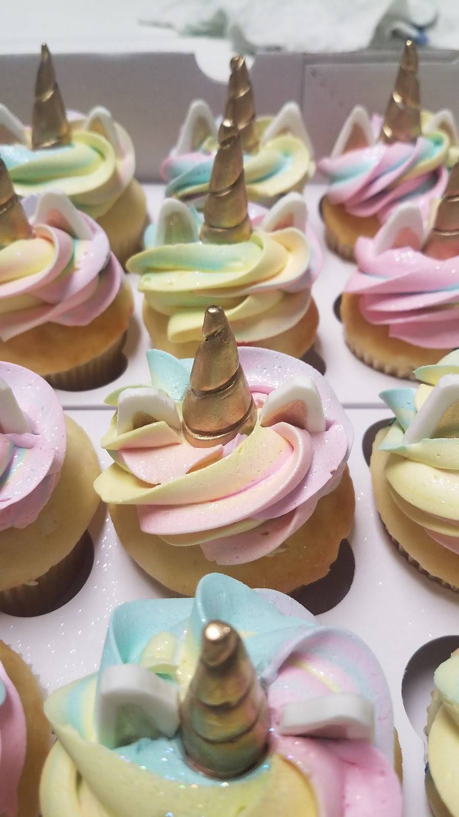 Incr-Edible Cupcakes | bakery | 42072 5th St # 105, Temecula, CA 92590, USA | 9513050111 OR +1 951-305-0111