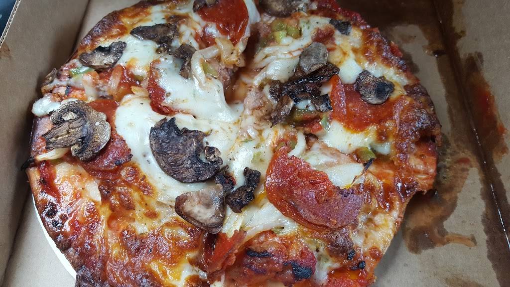 Exlines Best Pizza In Town | restaurant | 2801 Kirby Rd, Memphis, TN 38119, USA | 9017540202 OR +1 901-754-0202