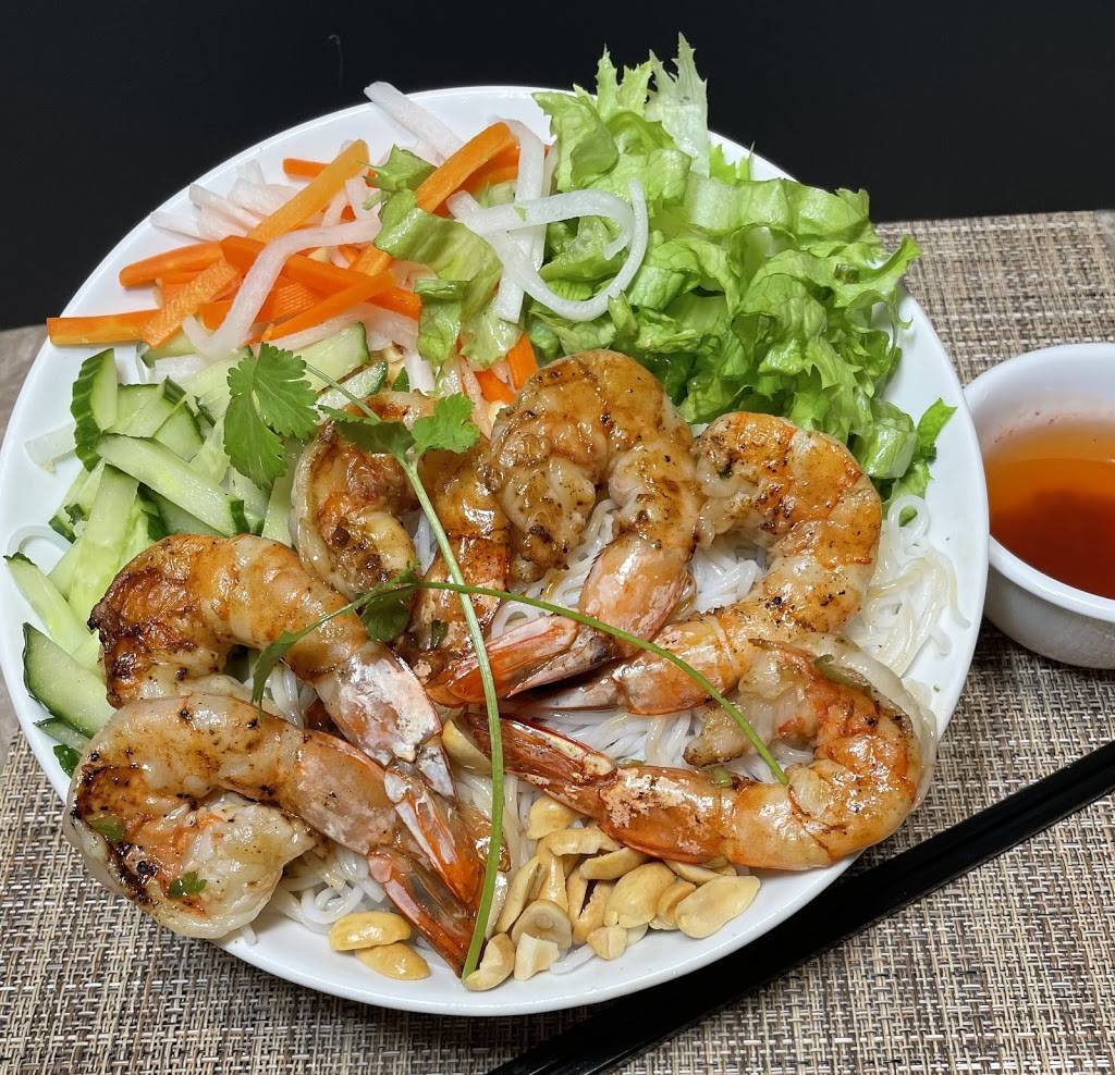 Souper Pho Banh Mi | restaurant | 3565 Bridge Rd, Suffolk, VA 23435, USA | 7573357968 OR +1 757-335-7968