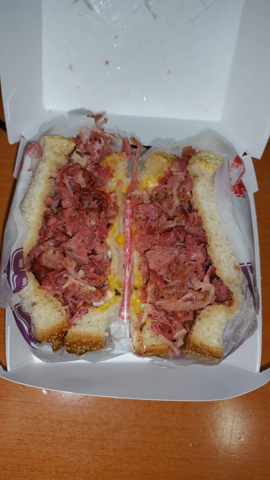 Wienerschnitzel | restaurant | 5135 Laurel Canyon Blvd, Valley Village, CA 91607, USA | 8185069086 OR +1 818-506-9086