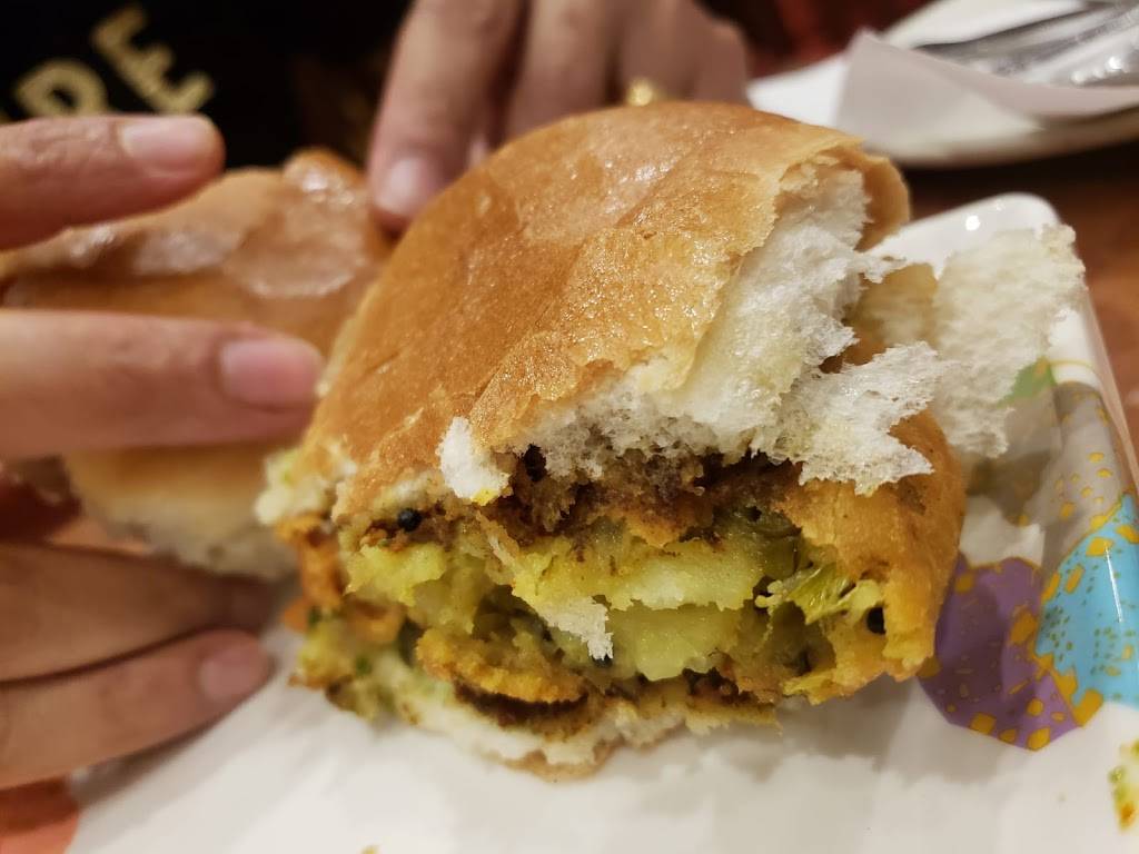 Talk Of The Town | restaurant | 14 Marconi Ave, Iselin, NJ 08830, USA | 7328551500 OR +1 732-855-1500