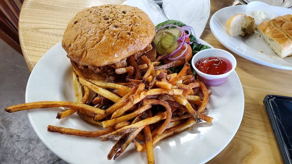 Farm Fresh Steakhouse And Bakery | restaurant | 701-7 N, McCroskey St, Nixa, MO 65714, USA | 4177705910 OR +1 417-770-5910