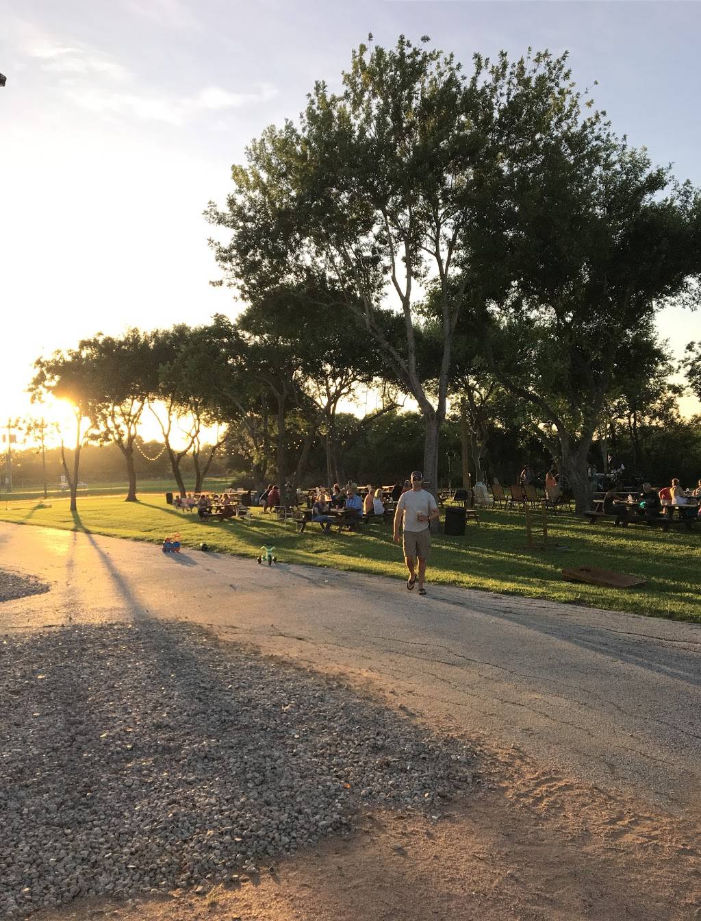 Three Acres Food Truck Park | restaurant | 10648 FM1764, Santa Fe, TX 77510, USA | 2819109817 OR +1 281-910-9817