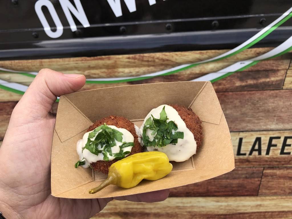 Falafel On Wheels | restaurant | 1649 Montreal Rd, Gloucester, ON K1J 6N6, Canada | 6134156544 OR +1 613-415-6544