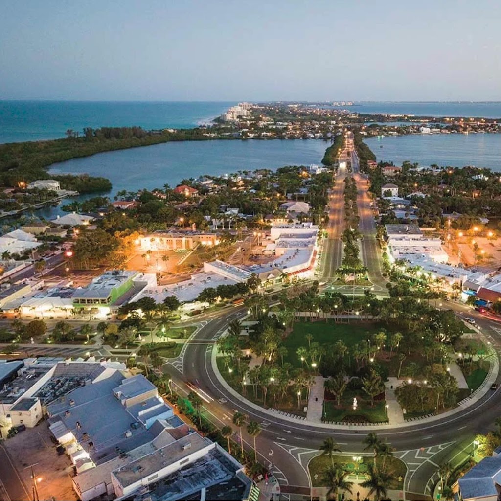 St. Armands Circle | shopping mall | 300 Madison Dr, Sarasota, FL 34236, USA | 9413881554 OR +1 941-388-1554