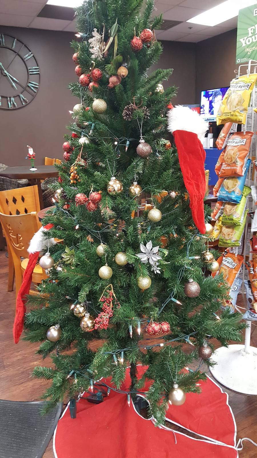 Cafe Valentino | restaurant | 21800 W Oxnard St # 130, Woodland Hills, CA 91367, USA | 8187107774 OR +1 818-710-7774