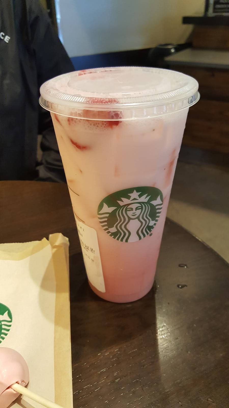 Starbucks | cafe | 150 W Stetson Ave, Hemet, CA 92543, USA | 9519293110 OR +1 951-929-3110