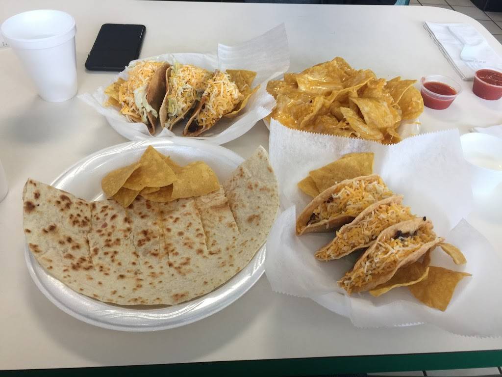 Casita Lopez | restaurant | 919 W Ave J A, Lancaster, CA 93534, USA | 6619483633 OR +1 661-948-3633