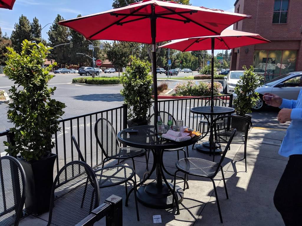 Adamsons French Dip | meal takeaway | 806 W El Camino Real, Sunnyvale, CA 94087, USA | 4088309024 OR +1 408-830-9024